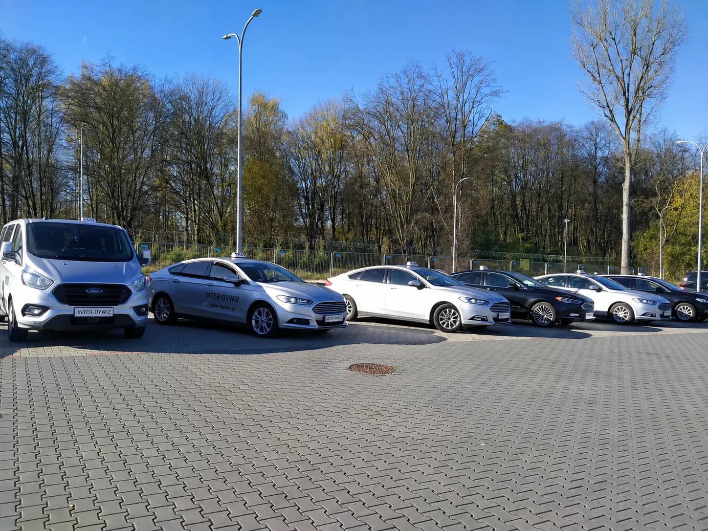 Samochody do transportu biznesowego w Krakowie